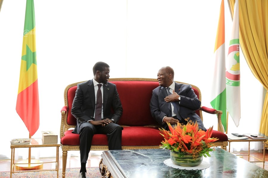 diplomatie-visite-du-travail-du-president-de-la-republique-du-senegal-bassi_o4ssqnsva3