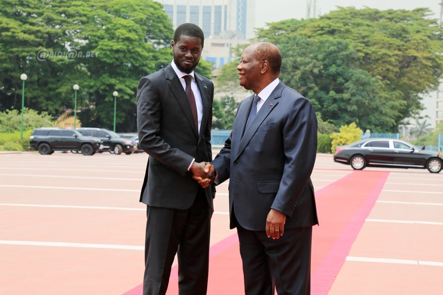 diplomatie-visite-du-travail-du-president-de-la-republique-du-senegal-bassi_xouwnrwg0c