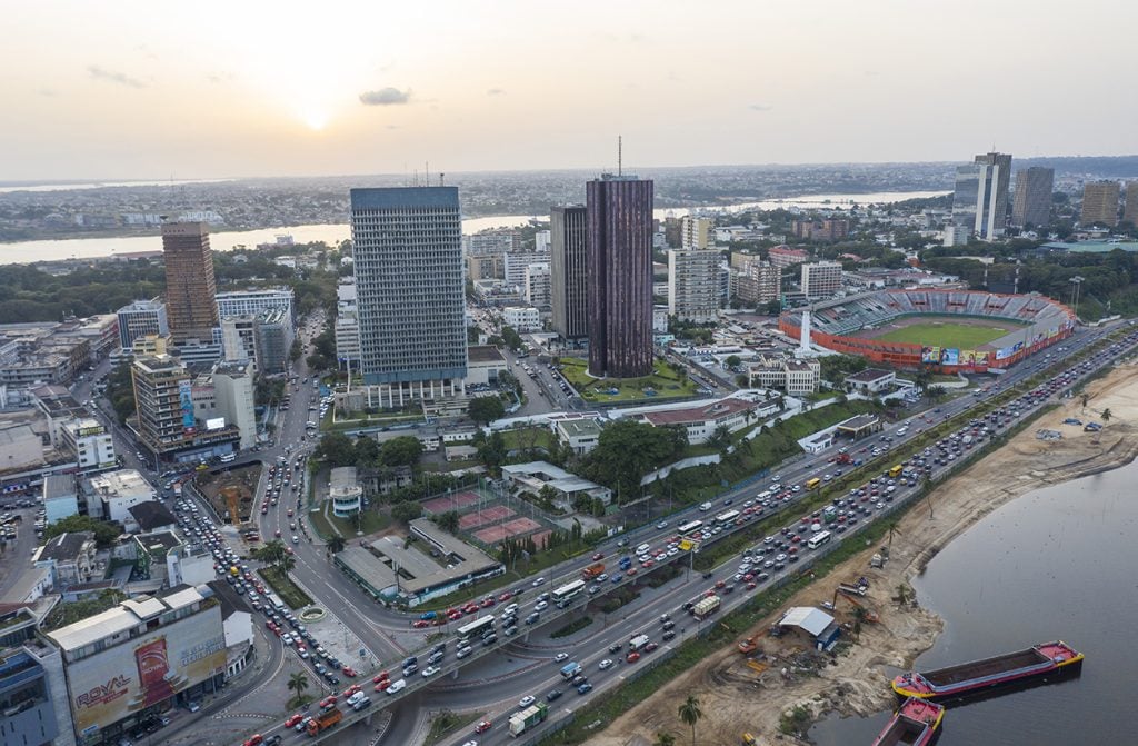 Côte d’Ivoire/Interdiction du Commerce Ambulant sur les grandes artères : lancement officiel de l’application des mesures d’interdictions “très prochainement “ (officiel).