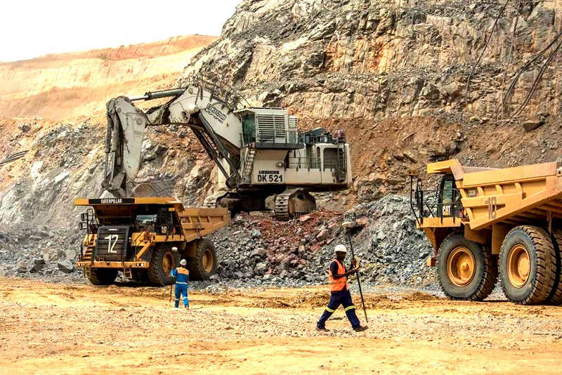 Economie – Mines : Découverte dans le département d’Issia d’un gisement de Coltan par la SODEMI.