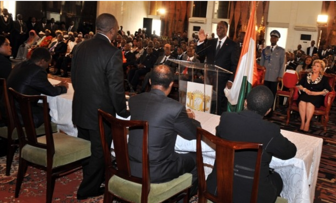 Cérémonie de prestation de serment – Paul Yao-N’dré : “Satan nous a possédés tous” (7 Mai 2011) – [un autre homme de main du boulanger Gbagbo ].