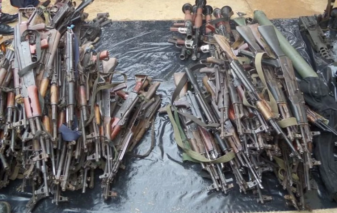 Insécurité : La gendarmerie interpelle un individu avec plusieurs armes de guerre en sa possession.