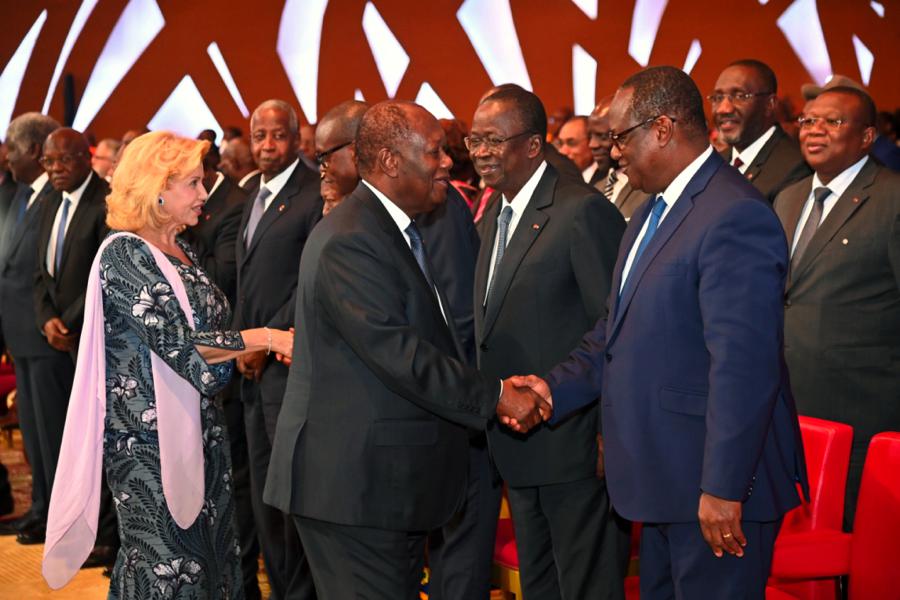 ceremonie-de-dedicace-du-livre-de-la-grande-chanceliere_1ggnxhp4ljq