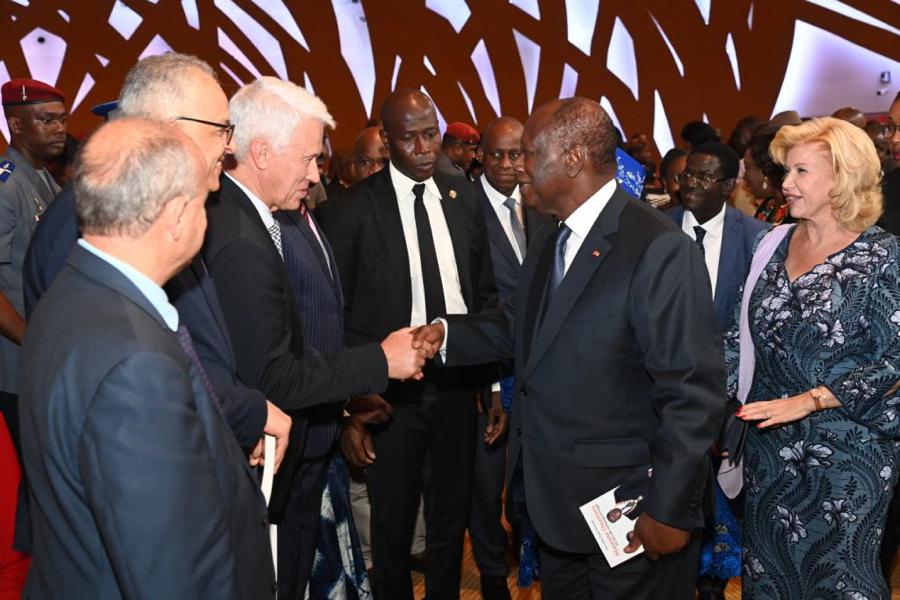 ceremonie-de-dedicace-du-livre-de-la-grande-chanceliere_4d3wrnymp2x
