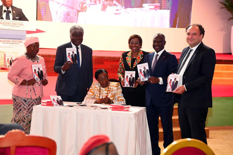 ceremonie-de-dedicace-du-livre-de-la-grande-chanceliere_d0hmfeng6r