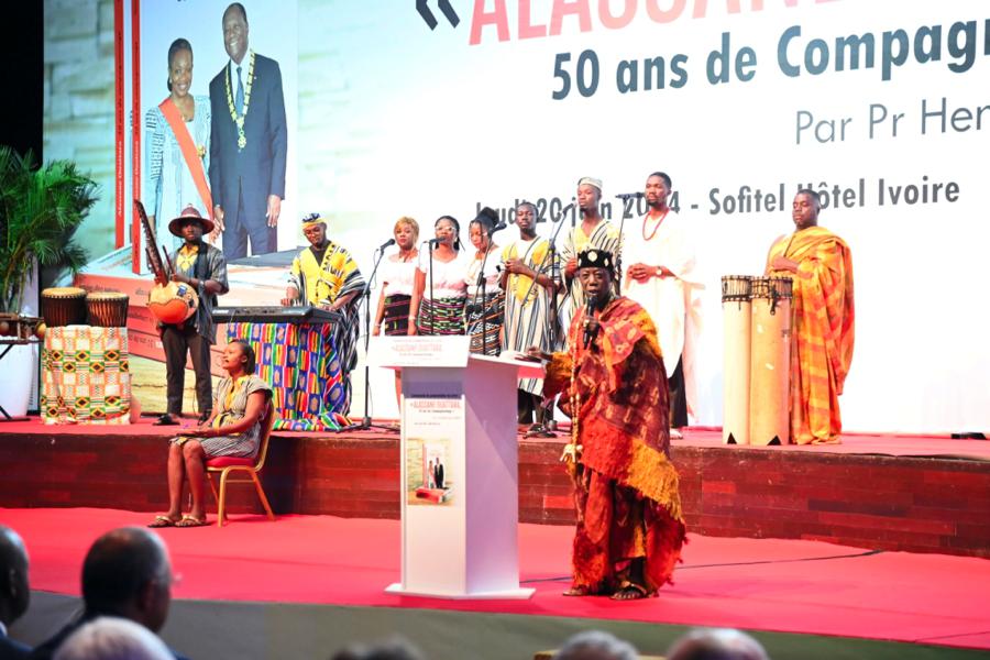 ceremonie-de-dedicace-du-livre-de-la-grande-chanceliere_te8dzpldczs