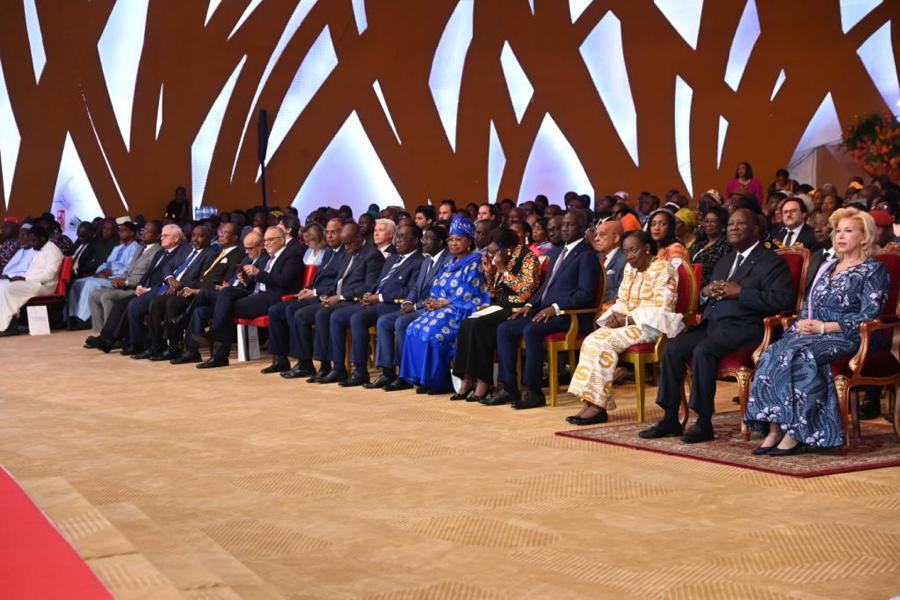 ceremonie-de-dedicace-du-livre-de-la-grande-chanceliere_whu6oaziz5