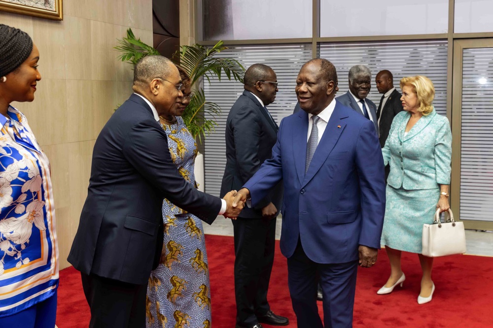 cote-d-ivoire-alassane-ouattara-a-regagne-abidjan-apres-un-sejour-en-coree_36e0xnxlm3u
