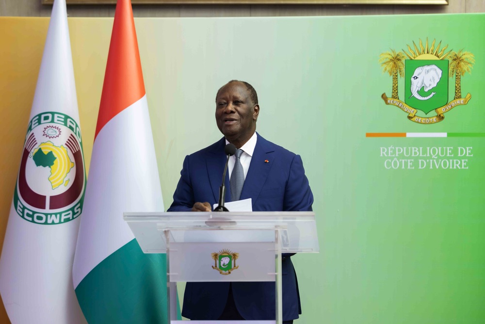 cote-d-ivoire-alassane-ouattara-a-regagne-abidjan-apres-un-sejour-en-coree_ha5rdzpkcw
