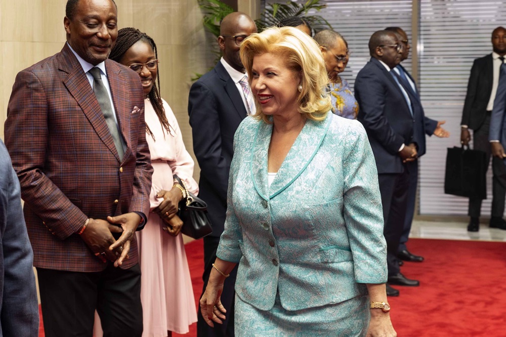 cote-d-ivoire-alassane-ouattara-a-regagne-abidjan-apres-un-sejour-en-coree_snkvla33pt