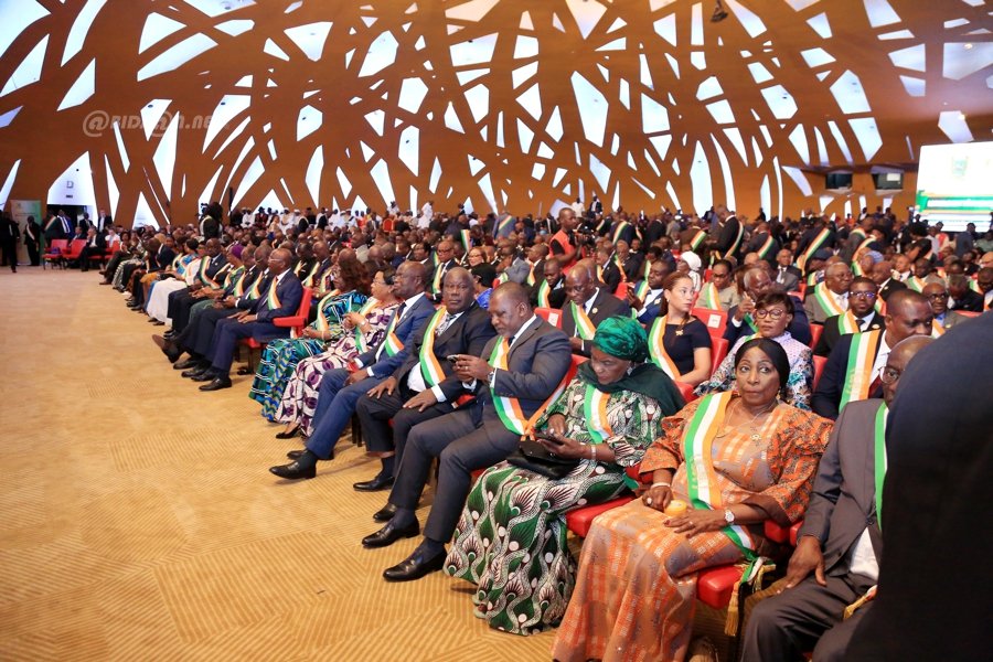 cote-divoire-le-parlement-ivoirien-reuni-en-congres-a-abidjan_edddgul046b