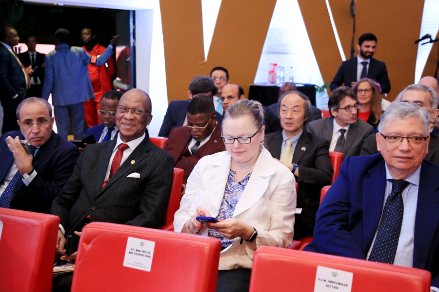 cote-divoire-le-parlement-ivoirien-reuni-en-congres-a-abidjan_ha4opdhwmwe