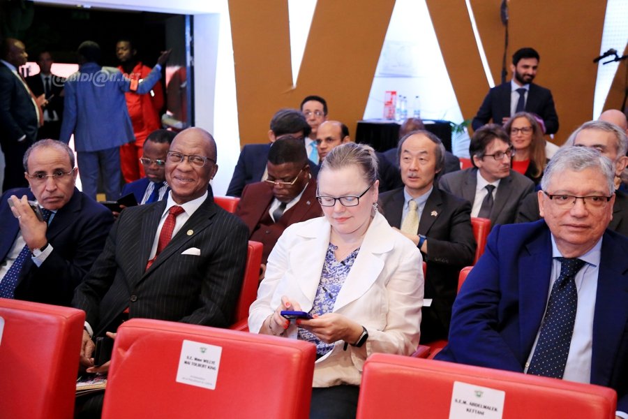 cote-divoire-le-parlement-ivoirien-reuni-en-congres-a-abidjan_mvy2b1ptyj
