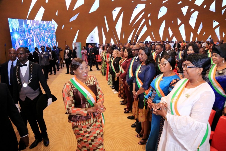 cote-divoire-le-parlement-ivoirien-reuni-en-congres-a-abidjan_p198m16mc3