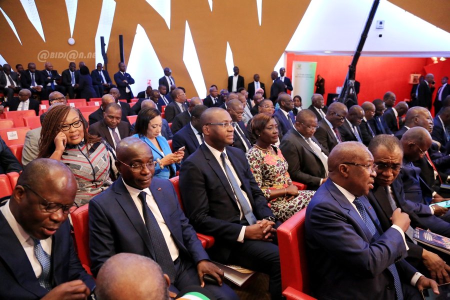 cote-divoire-le-parlement-ivoirien-reuni-en-congres-a-abidjan_q1zrpxk2jc