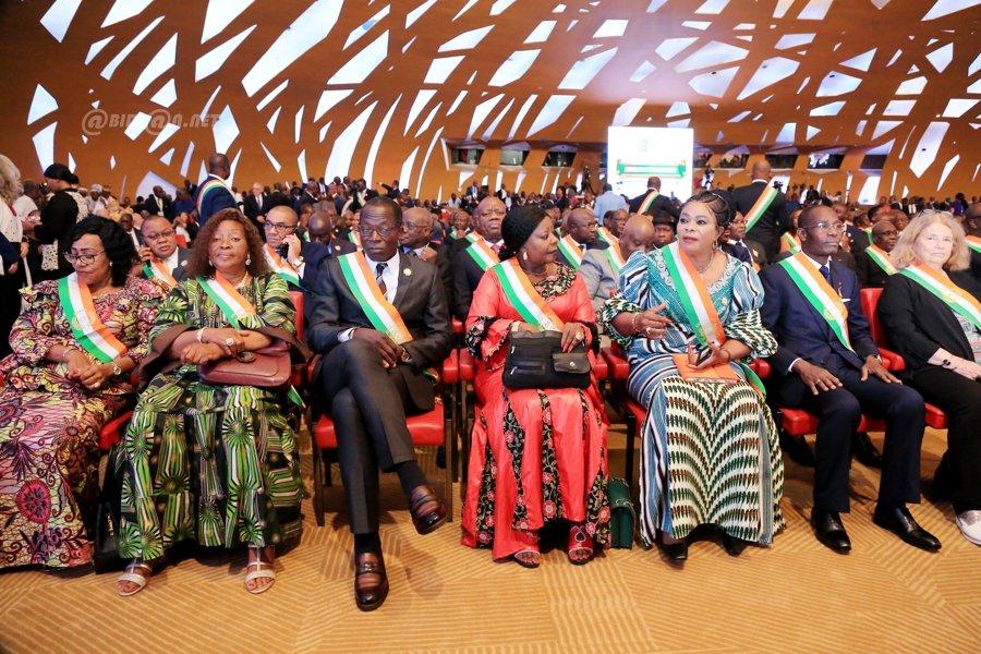 cote-divoire-le-parlement-ivoirien-reuni-en-congres-a-abidjan_z6zu320px8p