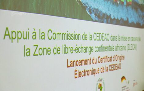 Société – Intégration : lancement à Abidjan du certificat d’origine électronique de la CEDEAO pour faciliter les échanges commerciaux.