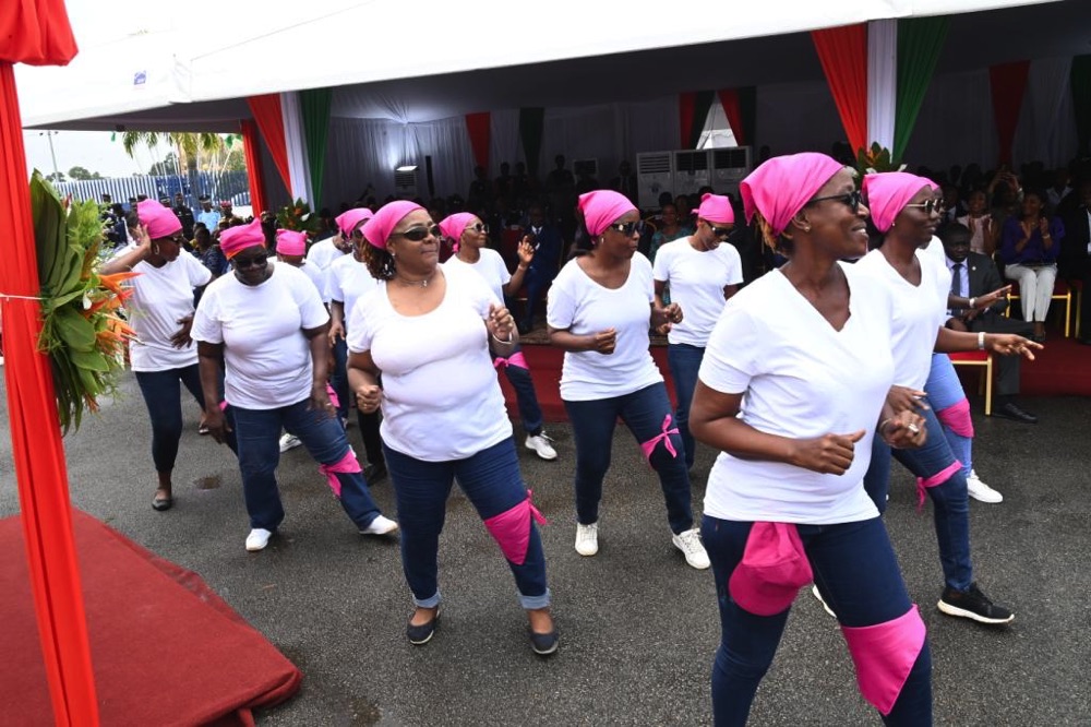 la-premiere-dame-dominique-ouattara-a-procede-a-l-inauguration-du-centre-de_d0l1s9g9qe
