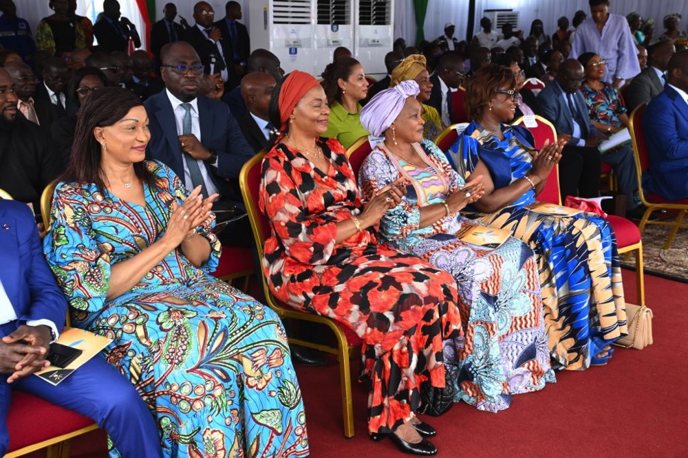 la-premiere-dame-dominique-ouattara-a-procede-a-l-inauguration-du-centre-de_euj0qb3o2hc