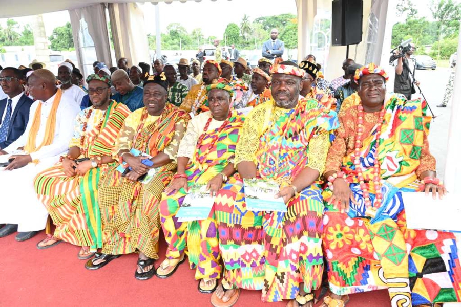 la-premiere-dame-inaugure-la-maison-de-vie-de-l-hopital-mere-enfant_1plez9v24w8