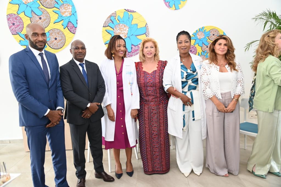 la-premiere-dame-inaugure-la-maison-de-vie-de-l-hopital-mere-enfant_c5xo8w2a7h6