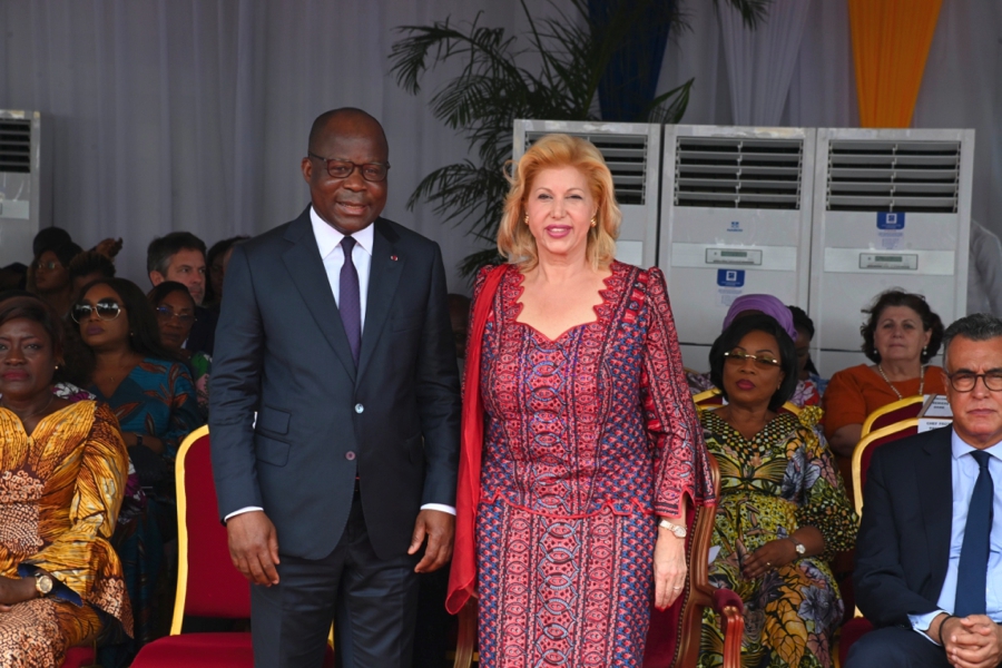 la-premiere-dame-inaugure-la-maison-de-vie-de-l-hopital-mere-enfant_ic49u7lkcgo