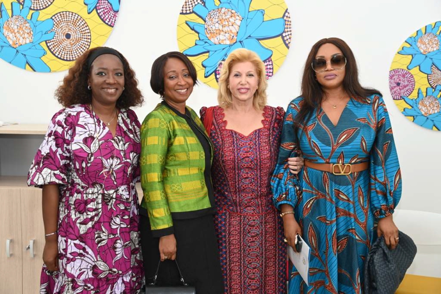 la-premiere-dame-inaugure-la-maison-de-vie-de-l-hopital-mere-enfant_izo3p4dj3k