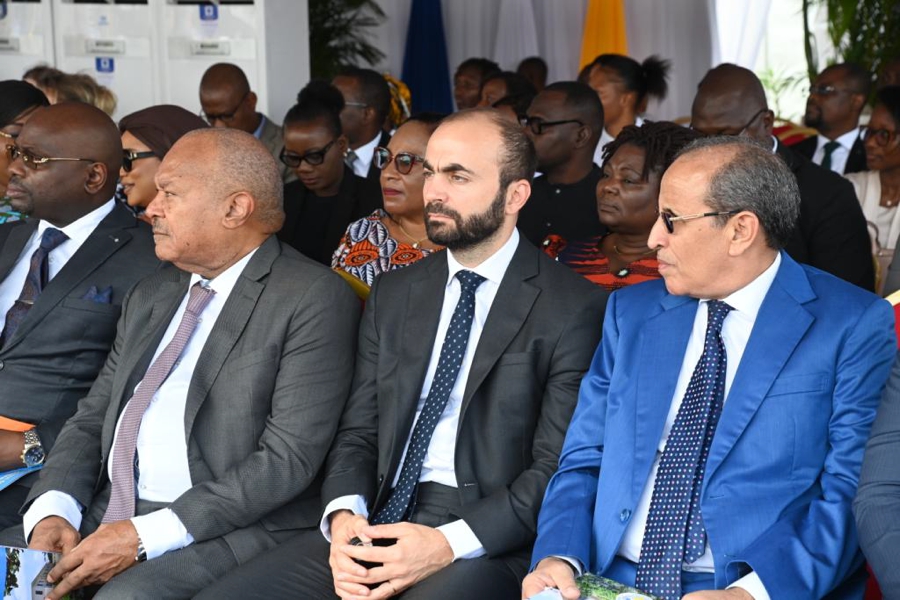 la-premiere-dame-inaugure-la-maison-de-vie-de-l-hopital-mere-enfant_lyedxy7i3gp