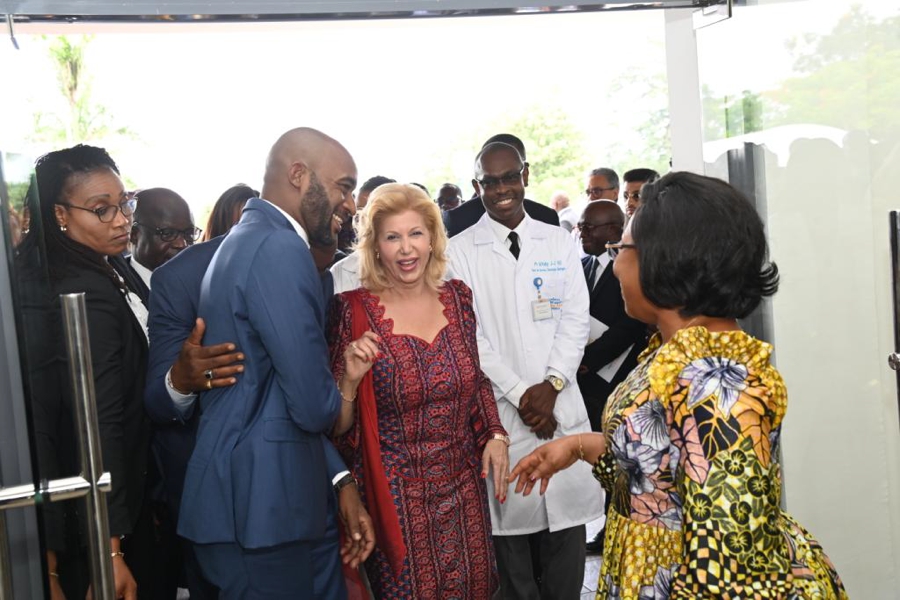 la-premiere-dame-inaugure-la-maison-de-vie-de-l-hopital-mere-enfant_mhxkmqh7xdm