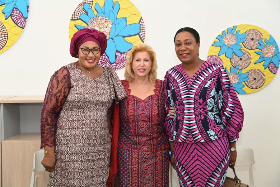 la-premiere-dame-inaugure-la-maison-de-vie-de-l-hopital-mere-enfant_mtk1lmn9iw