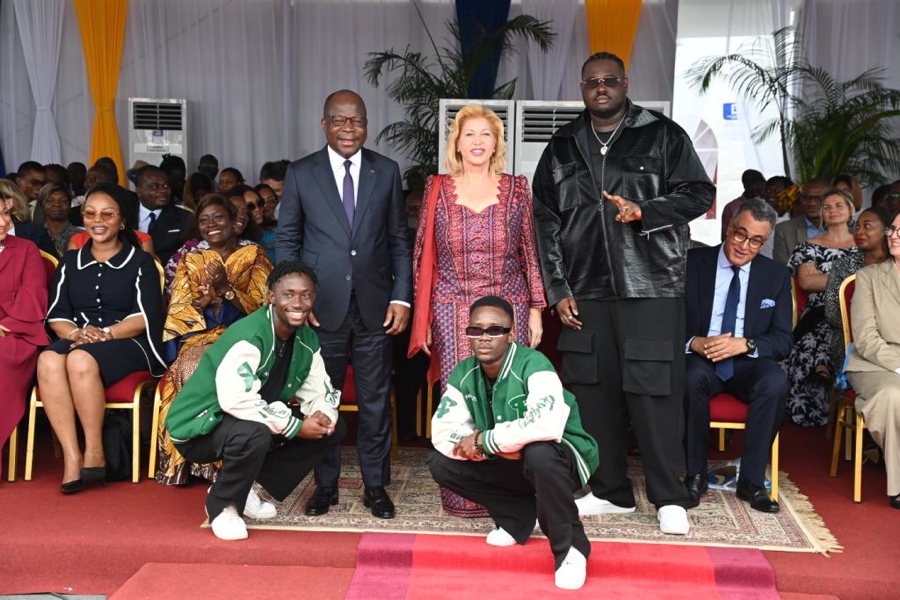 la-premiere-dame-inaugure-la-maison-de-vie-de-l-hopital-mere-enfant_pkg6yye5yir