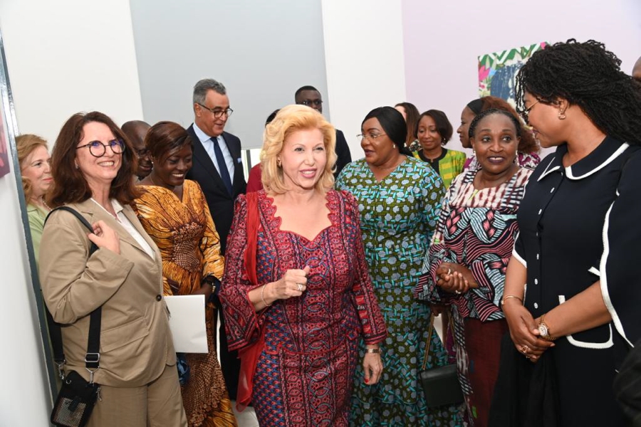 la-premiere-dame-inaugure-la-maison-de-vie-de-l-hopital-mere-enfant_wb0szgq27y