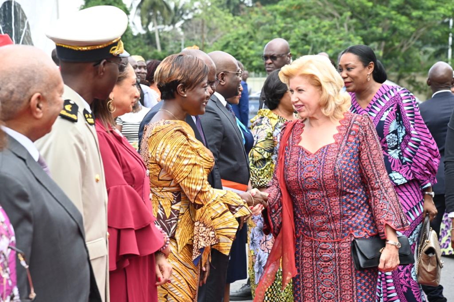 la-premiere-dame-inaugure-la-maison-de-vie-de-l-hopital-mere-enfant_ws0igkzv819