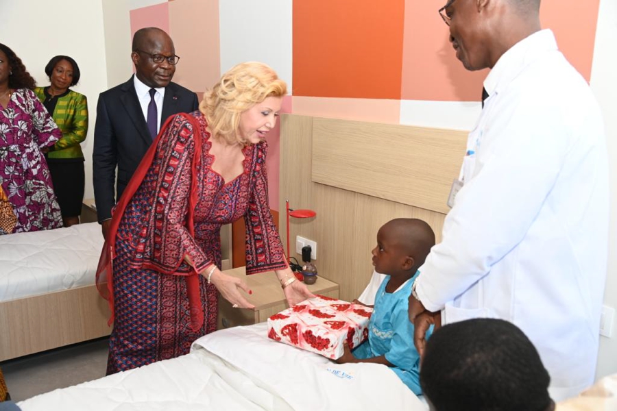la-premiere-dame-inaugure-la-maison-de-vie-de-l-hopital-mere-enfant_wwql3l73gvn