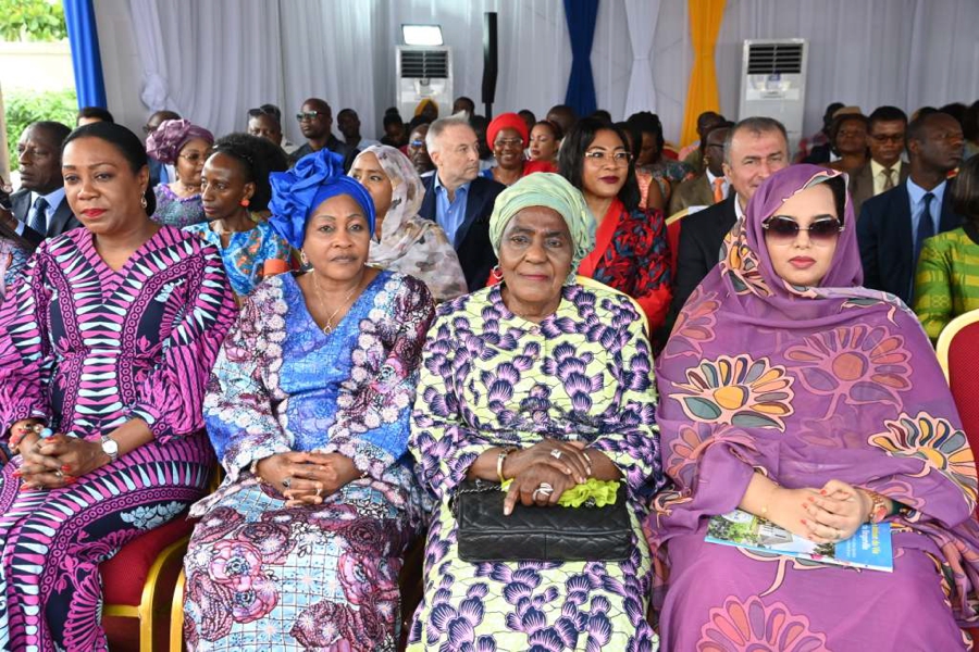 la-premiere-dame-inaugure-la-maison-de-vie-de-l-hopital-mere-enfant_yr6rp9d1lz7