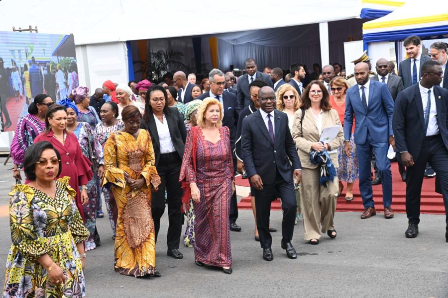 la-premiere-dame-inaugure-la-maison-de-vie-de-l-hopital-mere-enfant_z1wb8m5t2rp