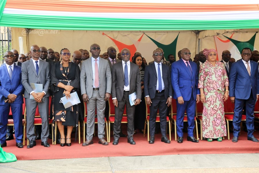 ceremonie-de-lancement-officiel-de-l-operation-de-lutte-contre-le-desordre-_4fbtpqbbvaa