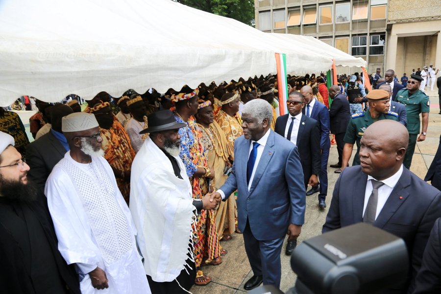 ceremonie-de-lancement-officiel-de-l-operation-de-lutte-contre-le-desordre-_z11oqpz87jh
