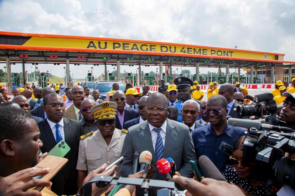cote-d-ivoire-mise-en-service-officielle-du-poste-a-peage-du-4eme-pont_pse2kd3vuca