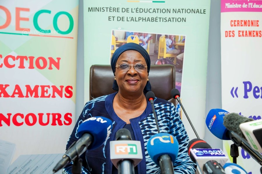 education-proclamation-officielle-des-resultats-du-bac-2024-a-la-deco_rr9j94gn0zk