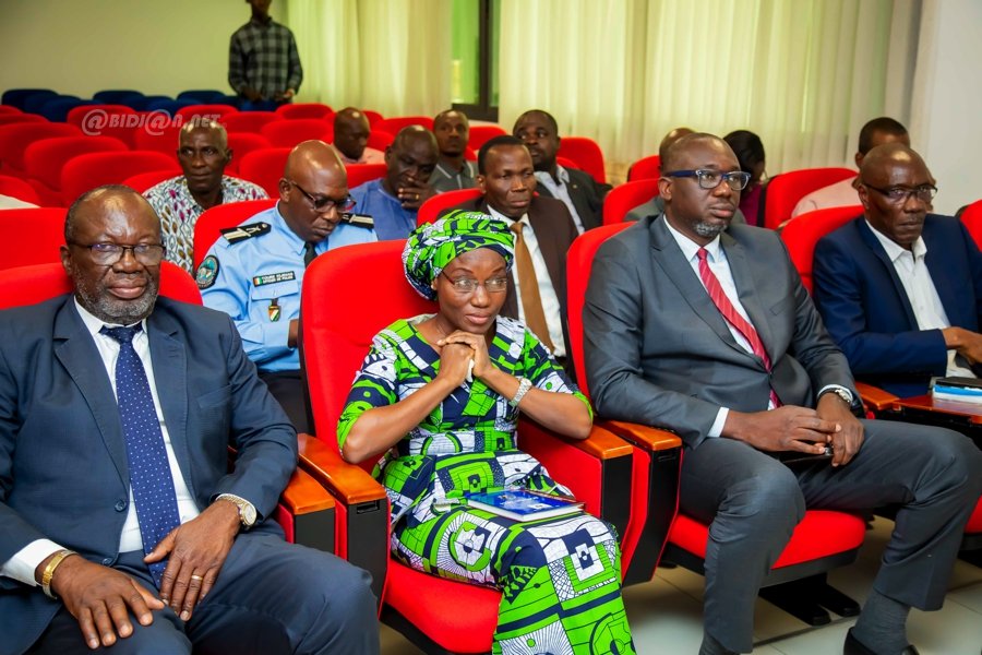 education-proclamation-officielle-des-resultats-du-bac-2024-a-la-deco_s4pczuazte