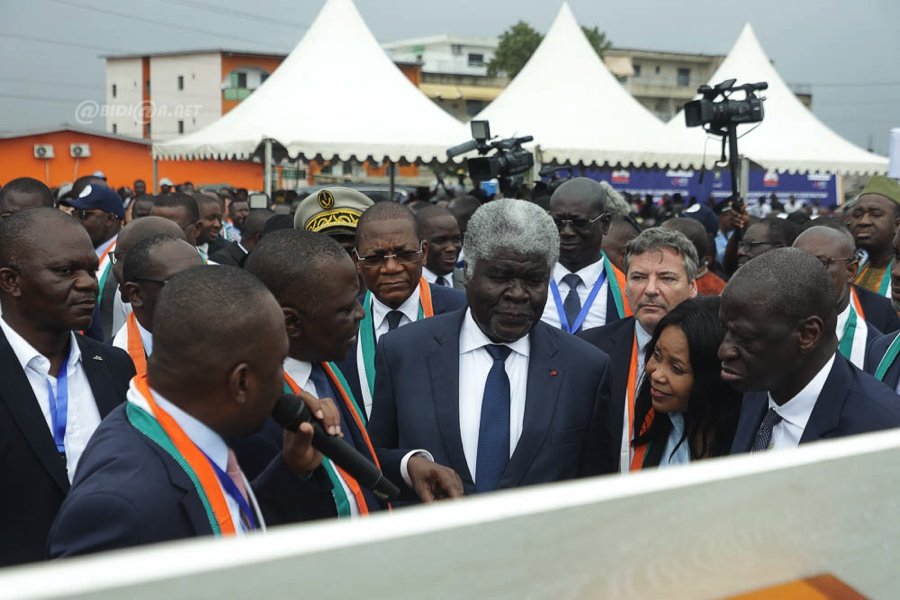 lancement-de-la-construction-du-bus-rapide-transit-brt-bingerville-yopougon_j36wuemiswb