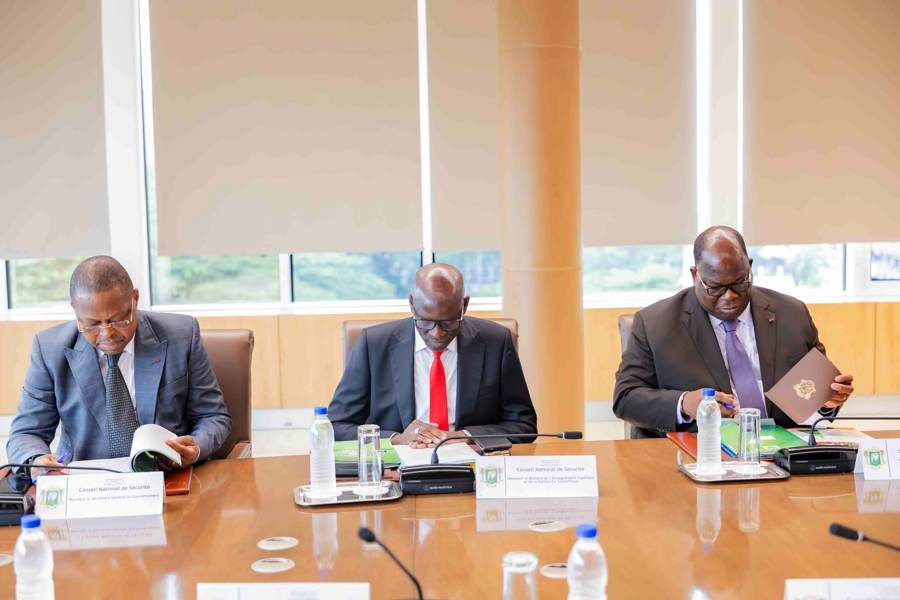 reunion-du-conseil-national-de-securite_la5wjoraofd