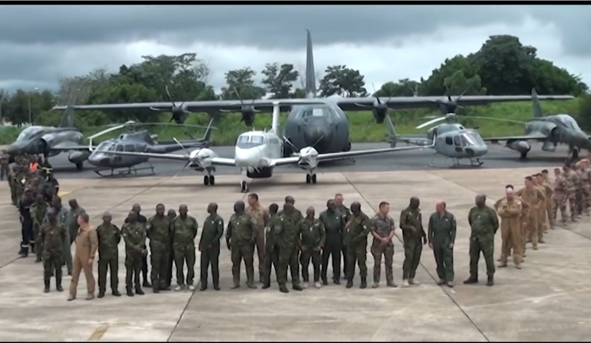 CIV_France_Aeronefs_Bouake_24