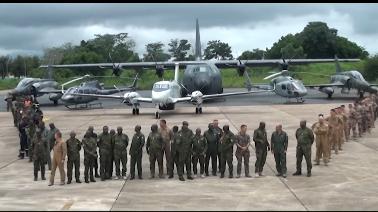 Politique : Manœuvre militaire aérienne conjointe : L’armée ivoirienne et les forces françaises peaufinent leurs stratégies.