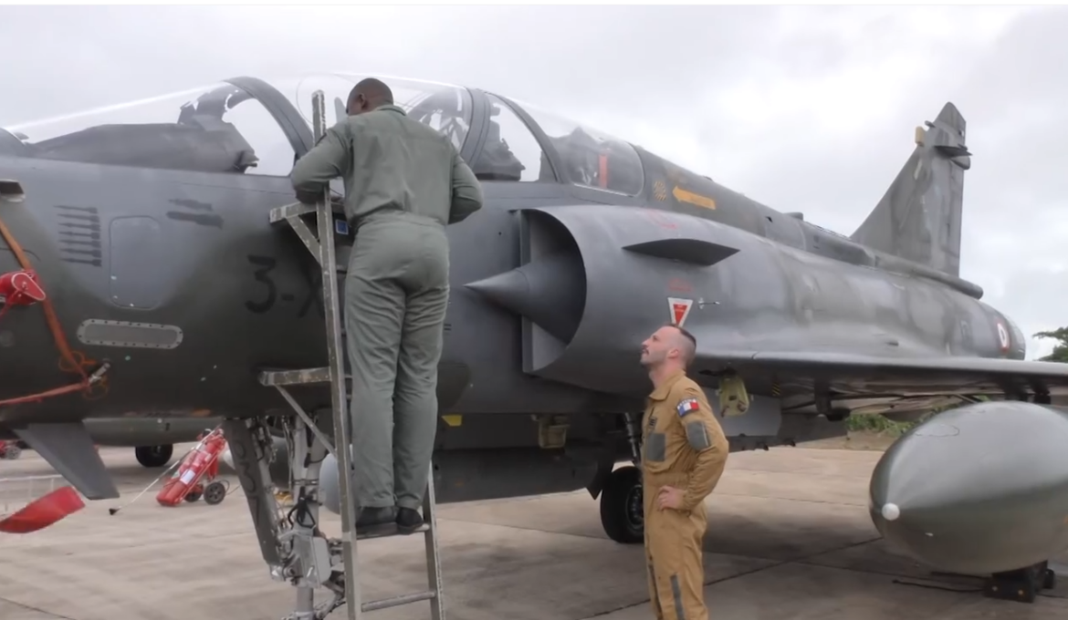 CIV_France_Aeronefs_Bouake_25