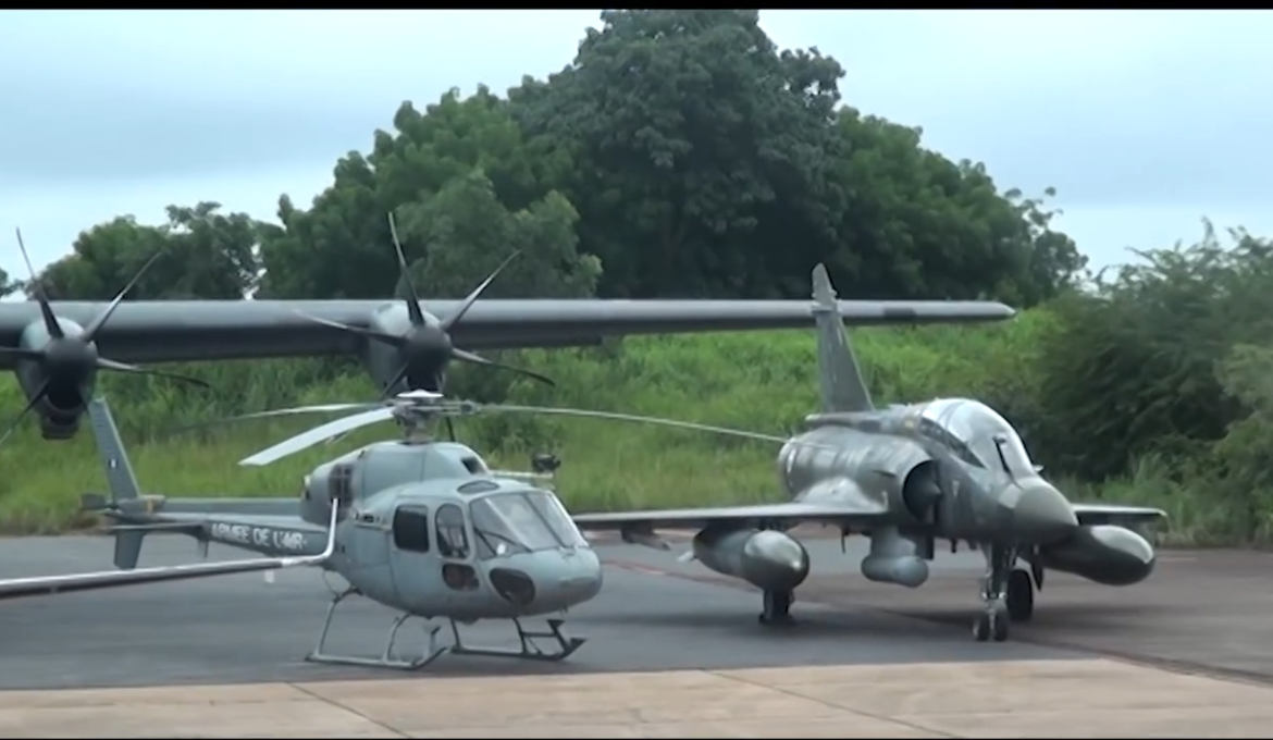 CIV_France_Aeronefs_Bouake_32