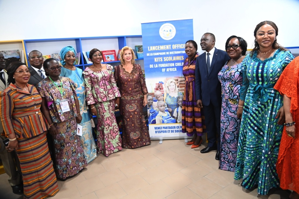 lancement-de-la-campagne-de-distribution-de-kits-scolaires-a-bouake_5tkrz6gerhh