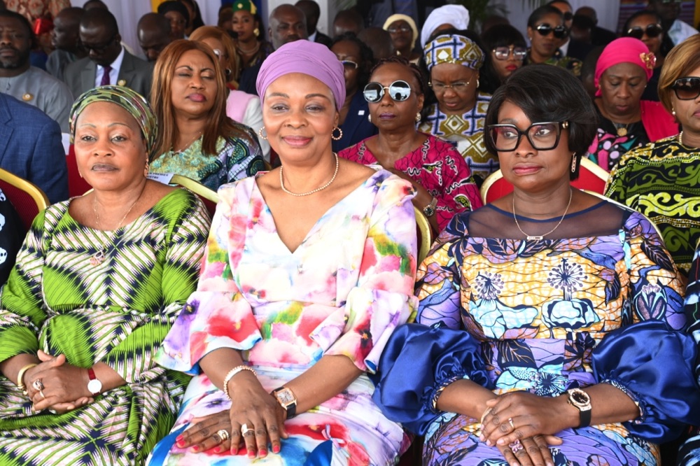 lancement-de-la-campagne-de-distribution-de-kits-scolaires-a-bouake_alccodzrele