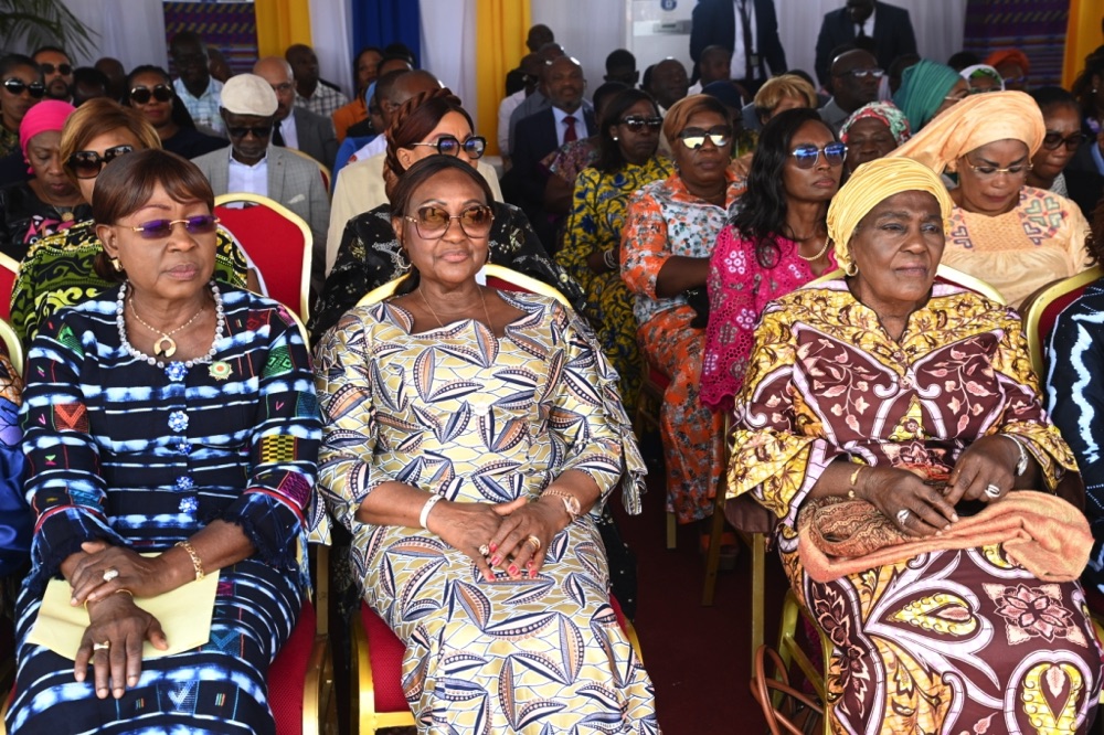 lancement-de-la-campagne-de-distribution-de-kits-scolaires-a-bouake_avrqpb6d1h